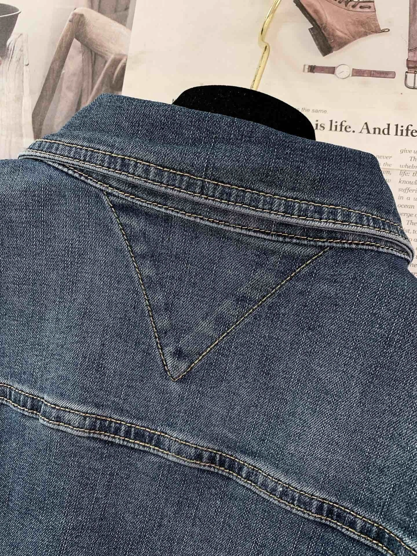 wg.luxury- V595t1 oversized item:D-F443J2327